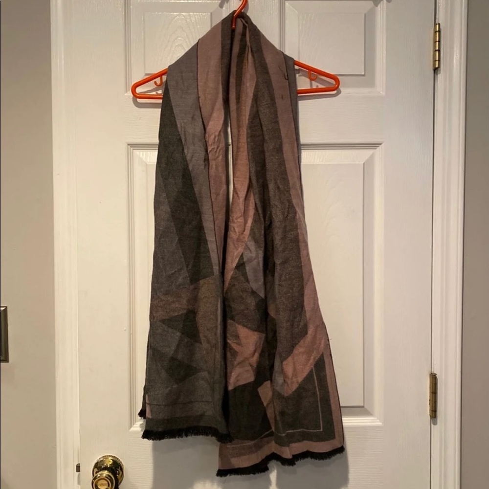 Soia and Kyo Scarf